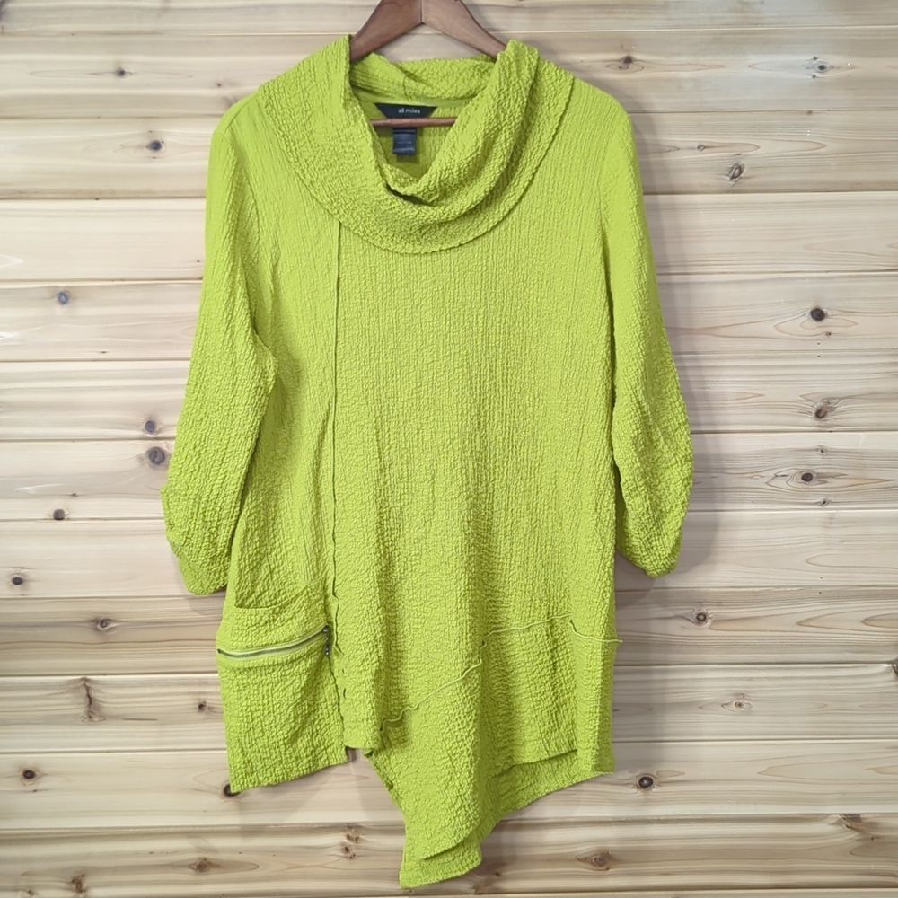 Ali Miles Blouse Womens Medium Green‎ Asymmetrical Art Tunic Chartreuse